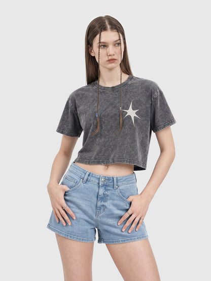 Model wearing RB20260303 women's high-rise denim shorts in Light Blue, front view 1