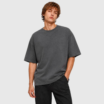 Model wearing X26011 vintage washed T-shirt in Washed Dark Gray, front view