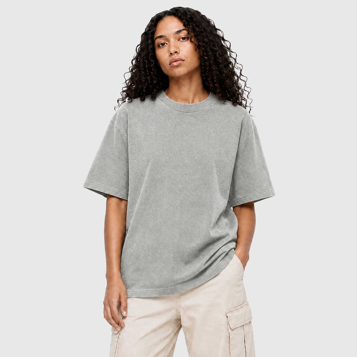 Model wearing X26011 vintage washed T-shirt in Washed Light Gray, front view